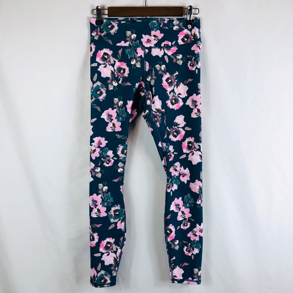 3/$25 🖤 Floral powerhold leggings